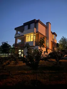 In the freshwater village of Erdek, very close to the sea, with a garden - Image 4