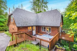 Family-Friendly Cabin Retreat w/ Private Hot Tub - Image 2