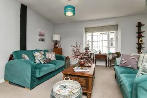 Church View-Fabulous 2 bed apartment-4 Poster bed - Image 3