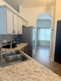 Cozy 3 bed 2 bath home - Image 3