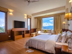Hostie Mystica Premiere - Huge 3BHK Luxury home with Himalayan Views - Image 2