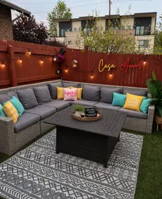 Benni’s Bungalow- Close to Everything - Image 2