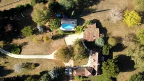 Large house with heated swimming pool and spa on a 4-hectare property - Image 5
