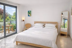 Grand Getaway Suite 300mts from the Beach - Image 3