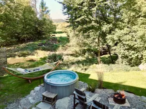 Fall Colors, Hot Tub, Sauna, Hiking & Biking - Image 2