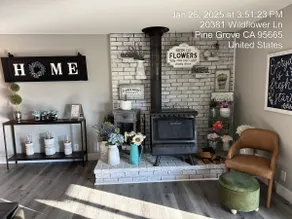 Serene three-bedroom home in the Sierra foothills - Image 3