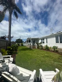 Coastal two bedroom home minutes from water’s edge - Image 4