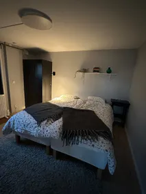Adorable guest suite with lake view! - Image 4