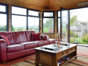 Sauchenshaw Cottage - Image 4