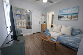 Salthaus West Palm Beach - NEW Saltwater Pool & Spa! - Image 4