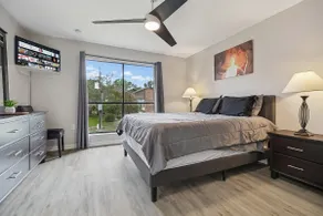Jesus Themed Condo Near LSU - Image 3