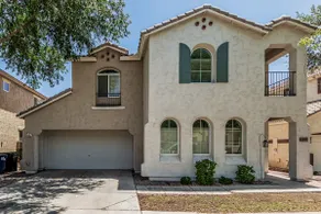 Clean family friendly Gilbert home, community pool - Image 2