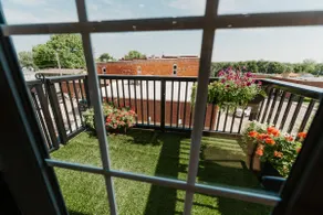 One of a kind loft | 4BR Near KC & Overland Park - Image 5