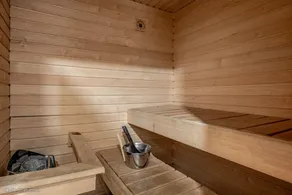 Cozy Townhouse | Sauna, Fireplace & Garden - Image 4