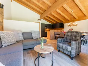 Luxury lodge with sauna near ski resorts - Image 4