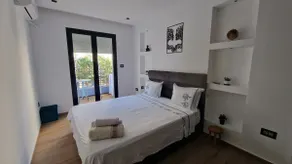 Cozy Apartment at Lake 1 - Image 5