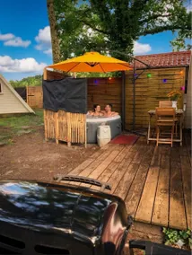 Unique Bamboo Lodge · Spa · Lake & Beach - Image 2
