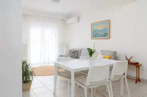 Mimoza's Sea View Apartment - Image 4