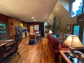 Dancing Bear Lodge | Hiawassee Lake | Sleeps 10 - Image 3