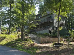 Dancing Bear Lodge | Hiawassee Lake | Sleeps 10 - Image 2