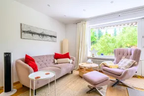 A beautiful terrace apartment with a Kandel view - Image 2