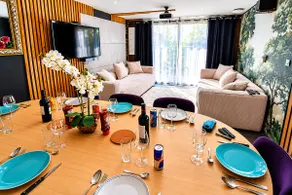 Vendée Rentals – Ground-Floor Apartment (10 people) - Image 3