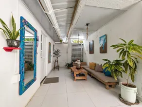 Seahorse Studio Apartment - Image 4