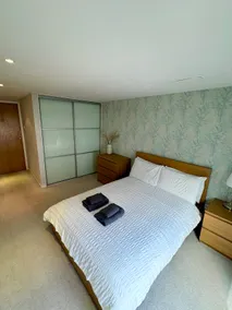 Merchant City Flat Glasgow - Image 5