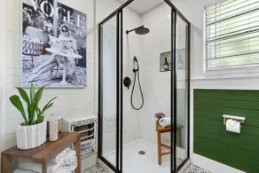 Comfortable Downtown Pensacola Stay • Pet Friendly Yard • Fire Pit • Game Room - Image 5