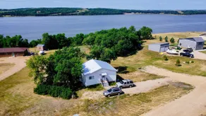 4-Season Lake Retreat | Hunter, Mom & Dog Approved - Image 3