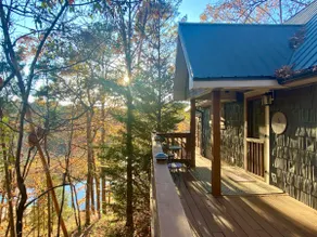 Storybook Cottage on Lay Lake - Kayaks & SUPs - Image 5