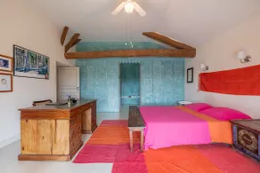 Beautiful large entire gîte with pool and view - Image 5