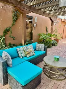 Oasis: 1 Br w/ (shared) Yard in Nice Neighborhood - Image 4