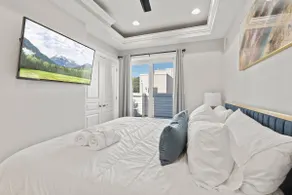 Free Parking- Roof Top Deck-10 Mins to Center City - Image 4