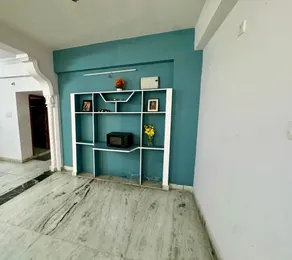 Spacious 4-Bedroom Apt Ideal for Small Gatherings - Image 3