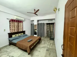 Spacious 4-Bedroom Apt Ideal for Small Gatherings - Image 4