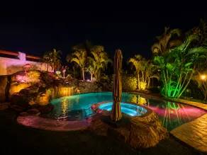 Private Resort Villa with Lake View & Jacuzzi - Image 2