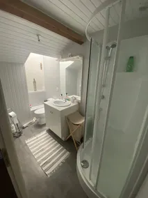 Charming house in quiet village - Image 4
