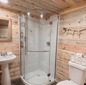 Rustic Finn Cabin near Rain Forrest-beaches-hiking - Image 3