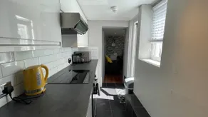 City Garden Studio Apartment Nr. Beach & Pier - Image 4