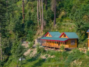 Serenity Wooden cottage jibhi - Image 2