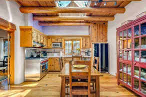 Natural Light, Gorgeous Patio, Perfect Location - Image 4