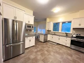 Hornby Lake Estate w/ AC-5Bed Private Lakehouse - Image 5