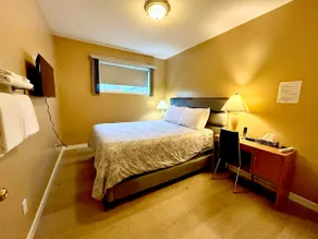 DT Whitehorse 3 bedrooms Basement Suite - Image 4