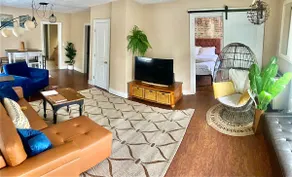 Bohemian chic 2-bedroom home in the Perry District - Image 2
