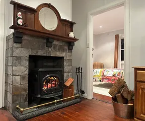 Weona Cottage - mountain views, walk to Leura - Image 5