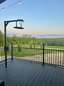Secluded cabin on 75 acres 360 views cedar hot tub infrared sauna outdoor Shower - Image 2