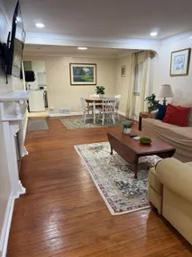 Cozy 2 bed/1 bath Cottage - Image 3