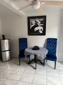 Peaceful Studio • Full Kitchen • Prime Location - Image 4