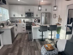 Modern Beach Retreat - Image 2